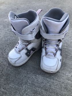 Burton Snowboarding boots Boys Size: 4