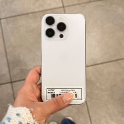 iPHONE 14 PRO UNLOCKED 