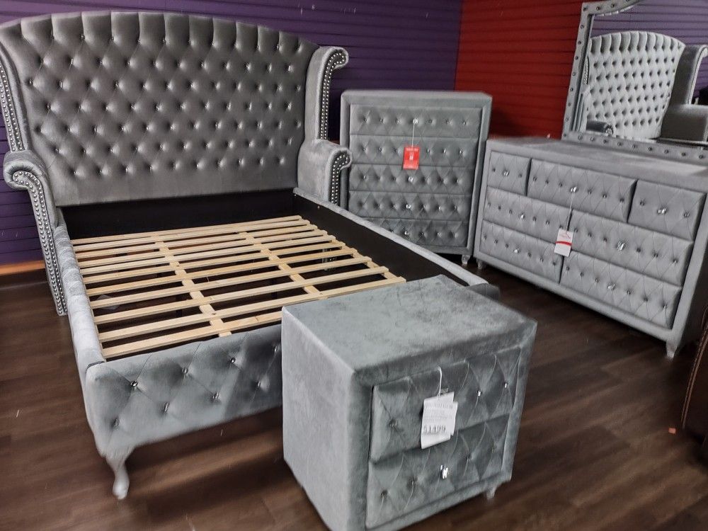 New In A Box 4 PC Bedroom Set With King Bed Frame, Dresser, Nightstand And Chest Of Drawer On Sale Now Don't Miss