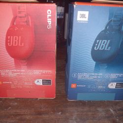 JBL Clip5 In Black Blue And Red