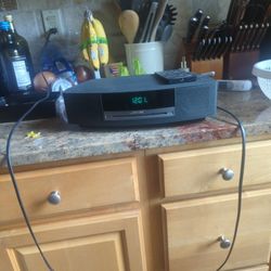 Bose Wave Radio With Upgraded Remote
