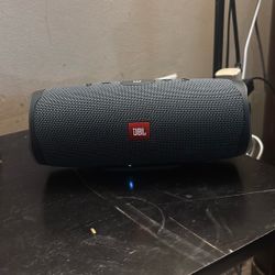 JbL Speaker  Good Condition