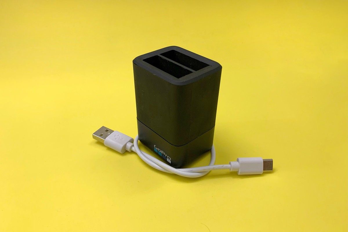 GoPro Dual Battery Charger in a good working condition with USB-C cable.
