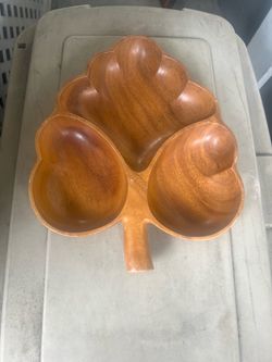 Monkey pod tray
