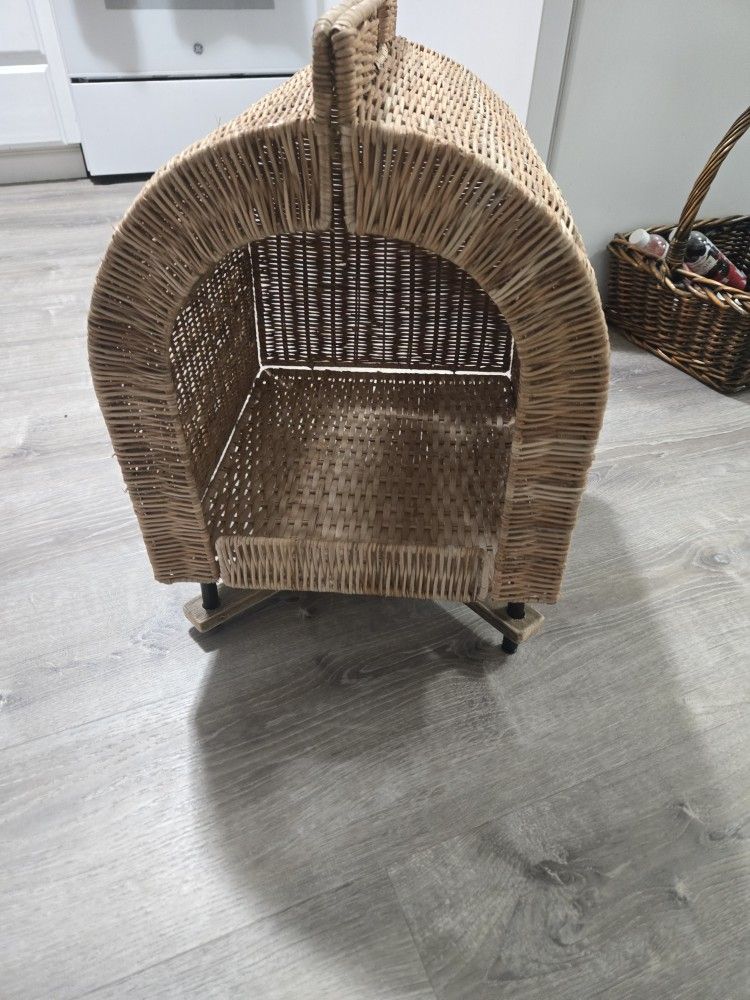 Cat Bed- Rattan