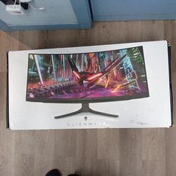 ALIENWARE CURVE Monitor 