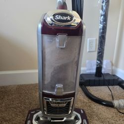 SHARK VACUUM ROTATOR