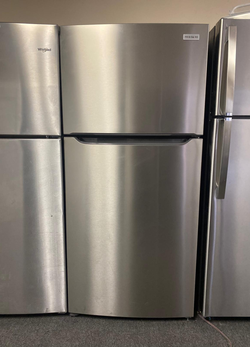 Frigidaire Top Mount Refrigerator in Stainless Steel - Clean Condition with Eventemp