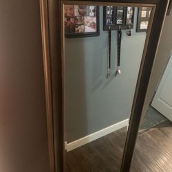 Mirror 
