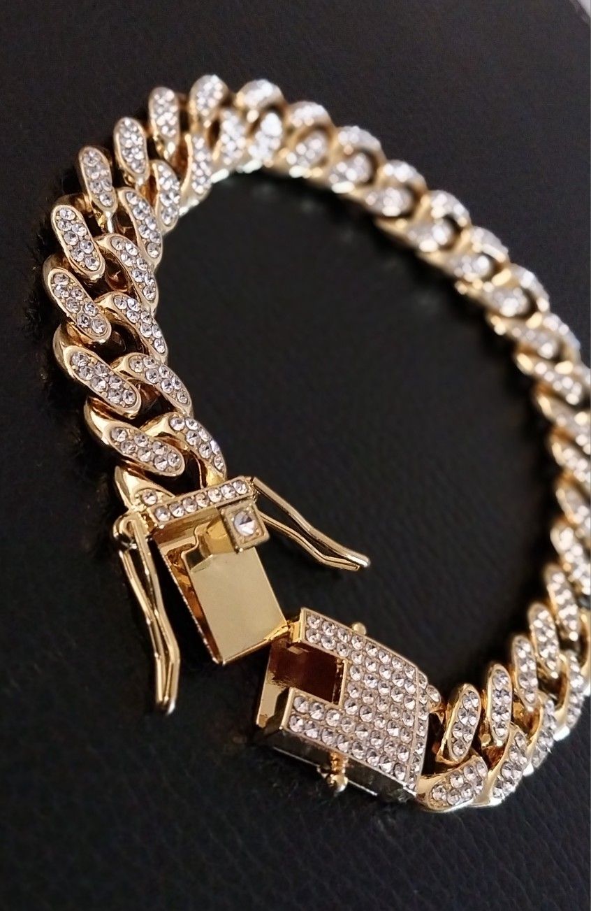 (Sale) Bracelet Diamonds & Gold Costume Jewelry