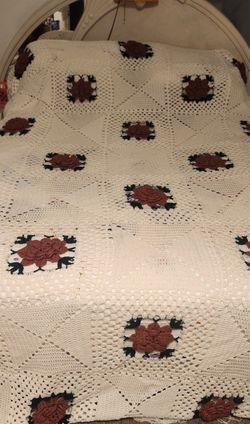 Queen bedspread