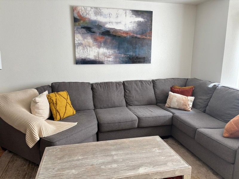 FREE 3 Piece Sofa 159"/99"/60" (Moving)