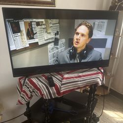 40” VIZIO TV 