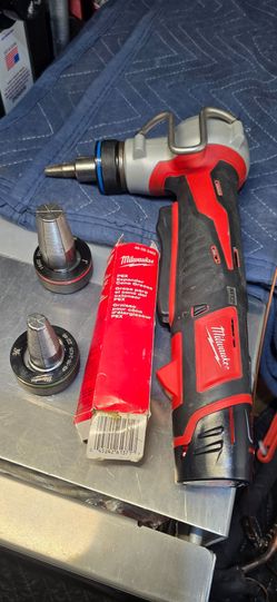 Milwaukee m12 PEX Expander 2474-20