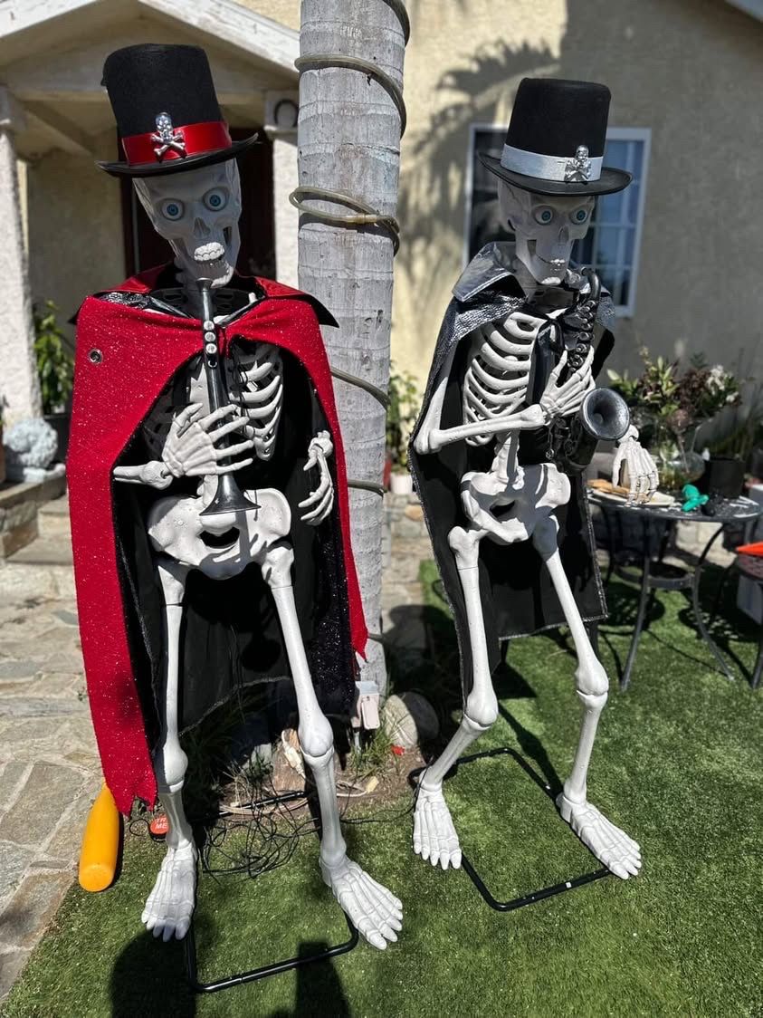 Halloween Musical Skeleton