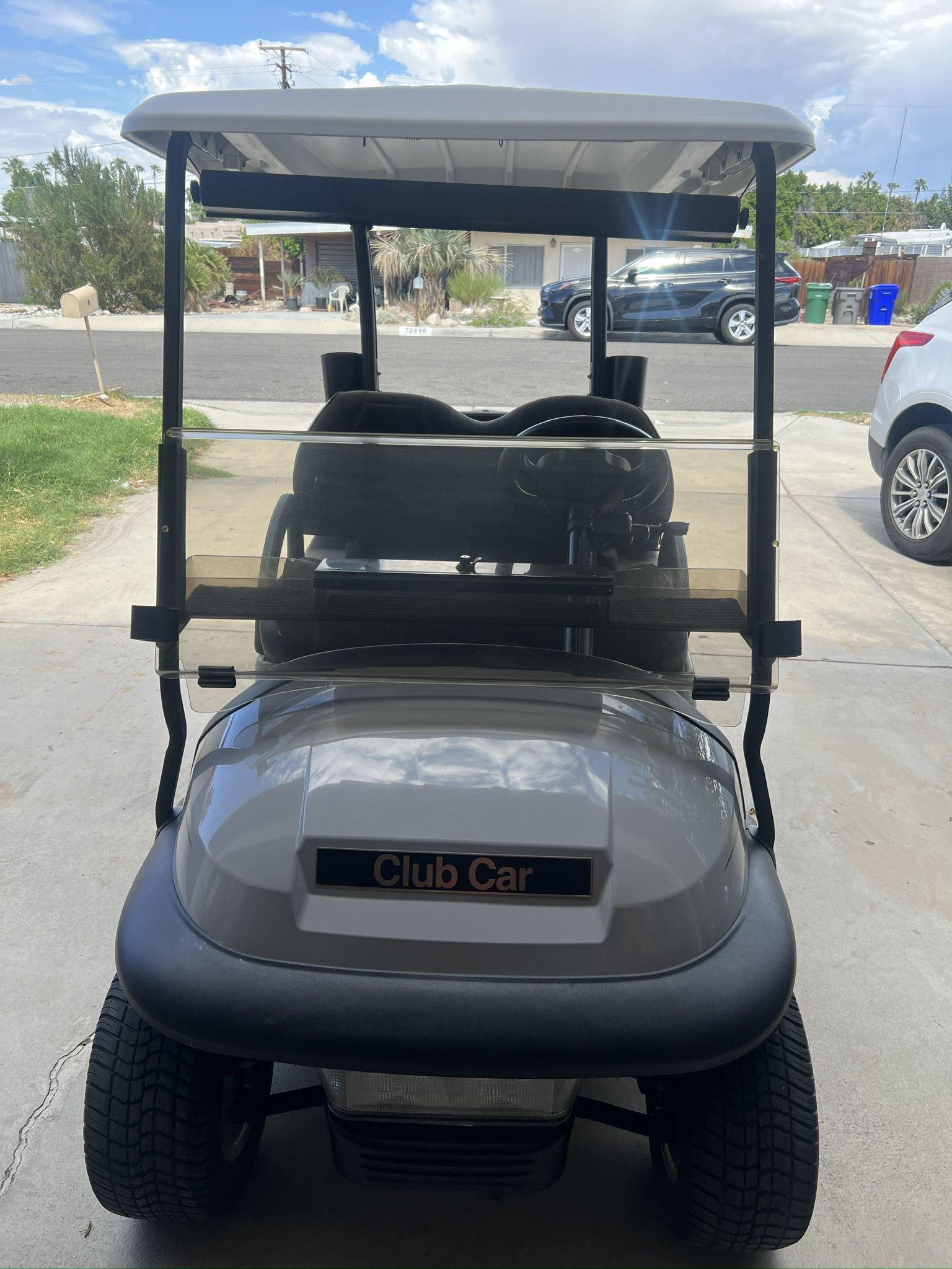 Club Cart Golf Cart
