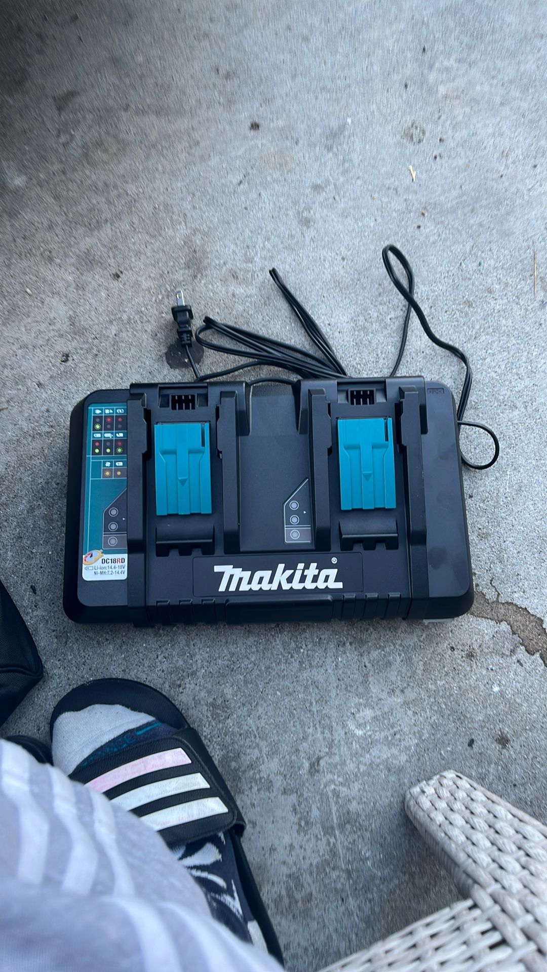 Dual Rapid Charger By Makita 