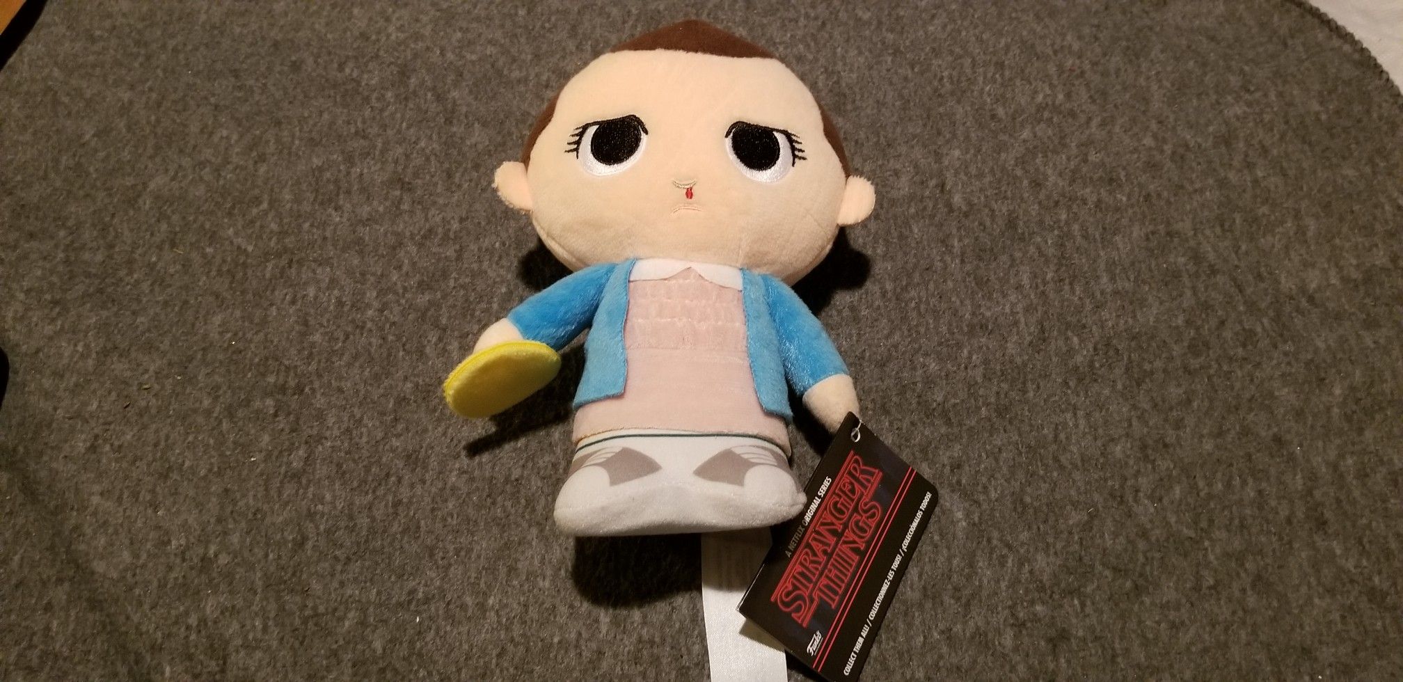 Stranger things plush 8"