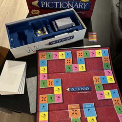 Pictionary board game like new 