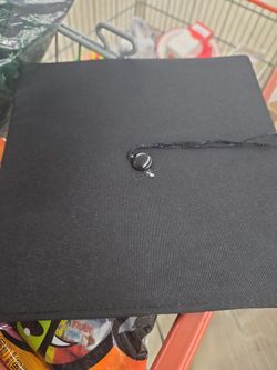 Black graduation cap