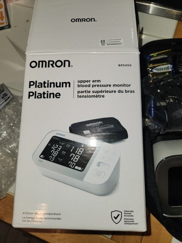 New Omron Blood Pressure Monitor Bp5450 Model for Sale in