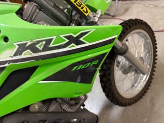 110 Kawasaki dirt bike