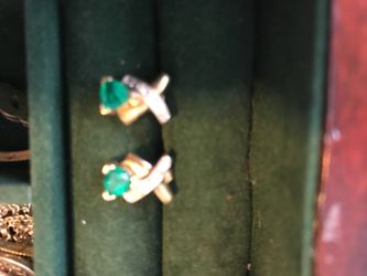 Stunning emerald and diamond earrings