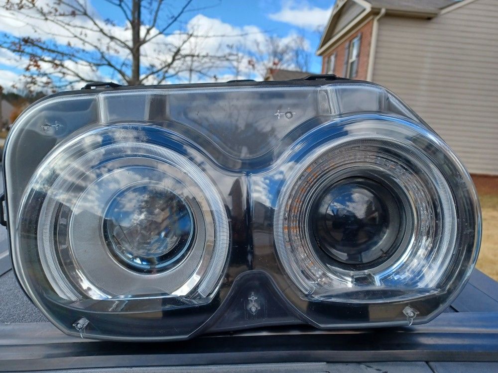 2015-2020 DODGE CHALLENGER XENON HEADLIGHT