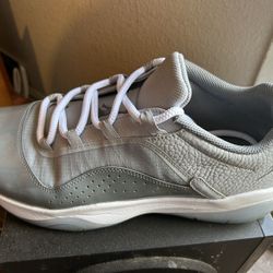 Air Jordan Retro Low Cement Gray “Like New”