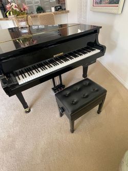 Suzuki Player Piano