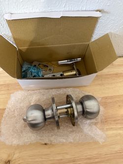 NEW Schlage J54BB Keyed Entry Door Knob with Keys ā Satin Stainless Steel