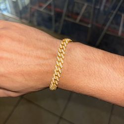 Diamond Test Approved Moissanite Gold 8MM Cuban Bracelet 