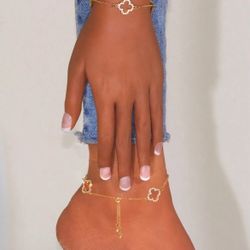 Hollow Out & Rhinestone Decor Four Leaf Clover Shaped Bracelet And Anklet Set, Can Be Purchased Separately Valentines,Mom,Mother,Mother's Day,Gift
