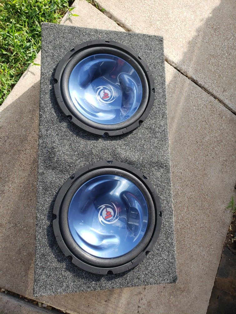 Twin 12 inches Kenwood subwoofer