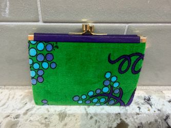 Adorable vintage coin purse with bag