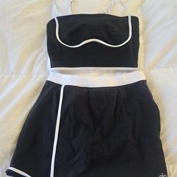 Alo Yoga Black & White Tennis Skirt Set (Top + Skort) Size M – Like New