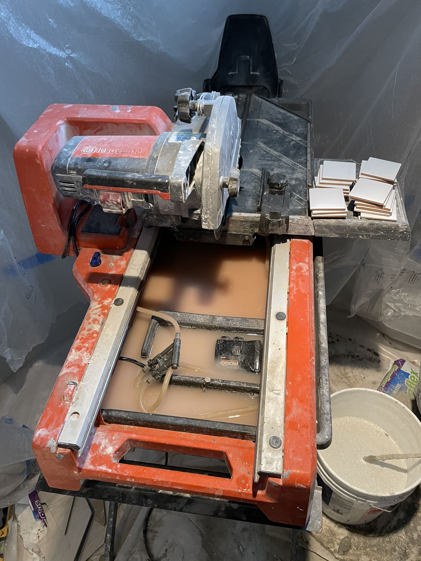 Husqvarna TS60 Tile Wet Saw for Sale in Chicago, IL OfferUp