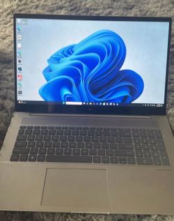 HP Envy 17 Touchscreen Laptop | Intel i7-13700H | 16GB RAM | 1TB SSD