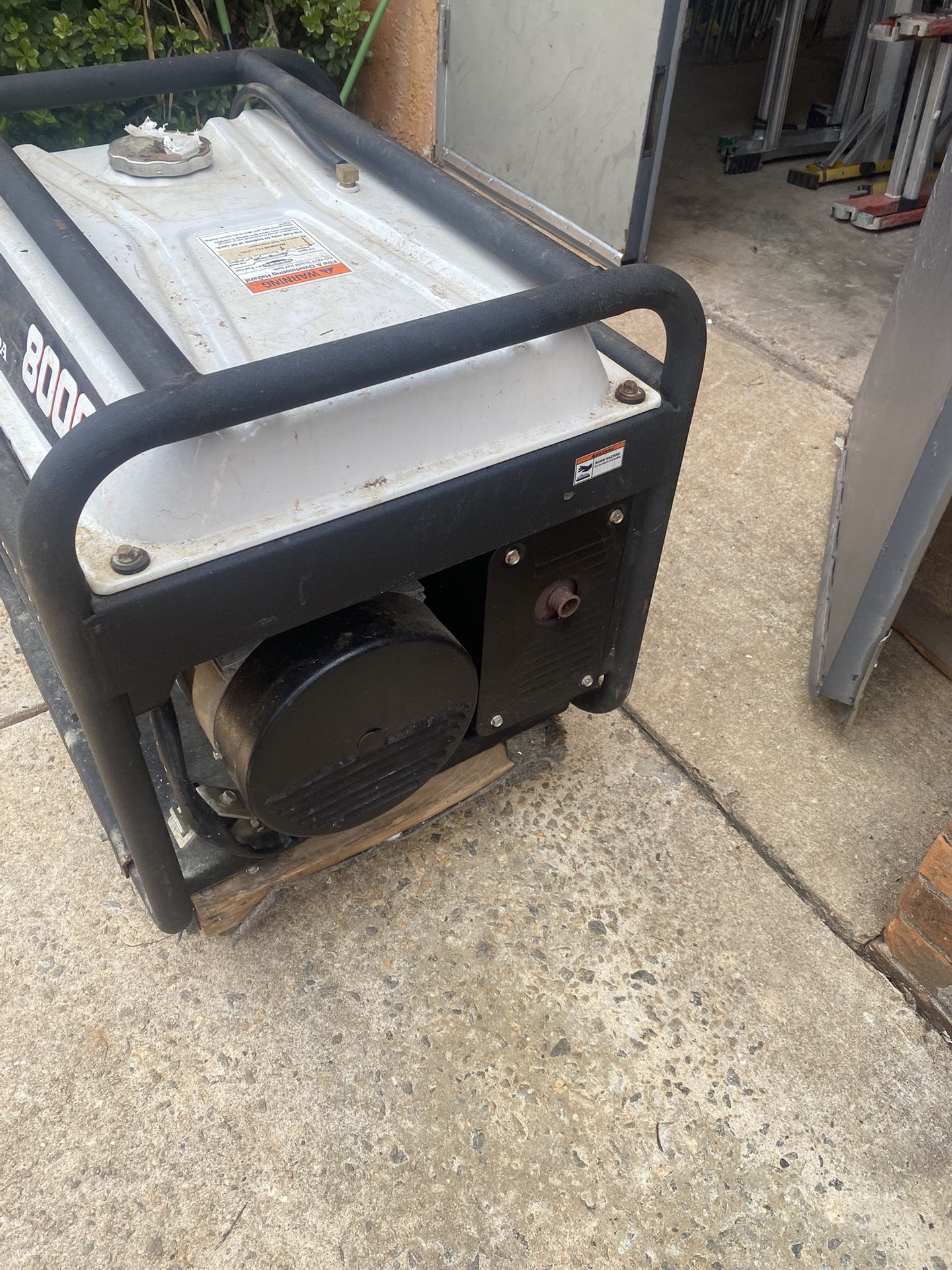 North Star 8000 Generator