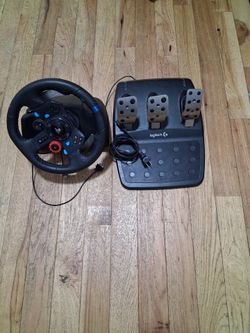 Logitech g29 racing wheel and pedals