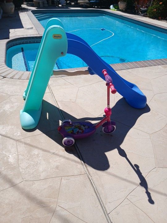 Toddlers Slide And Scooter 