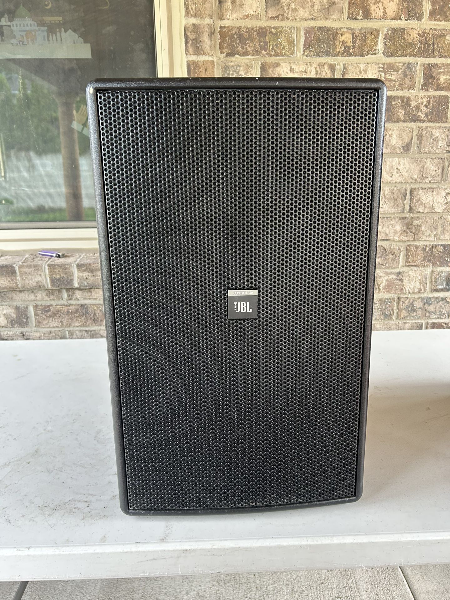 JBL Control 30