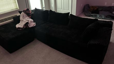 Viral plush section cloud couch (black)