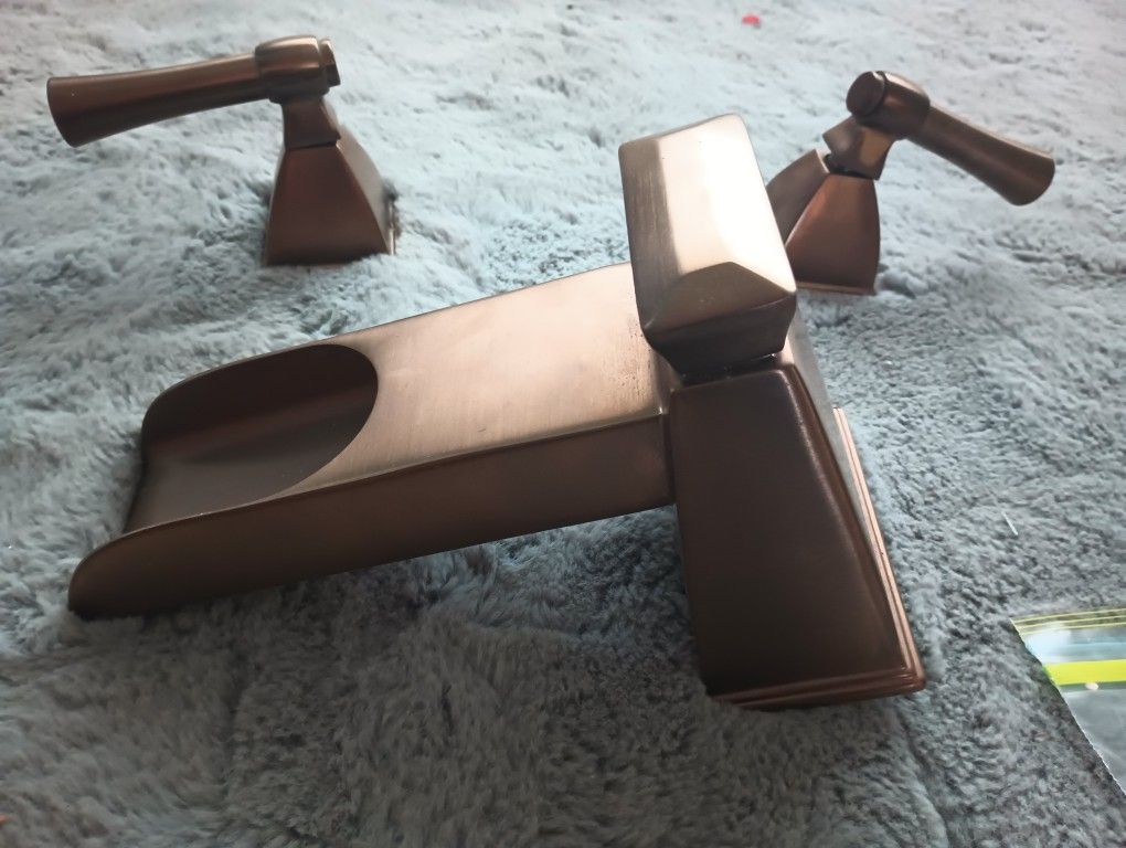 Beautiful Brass Sink Faucet