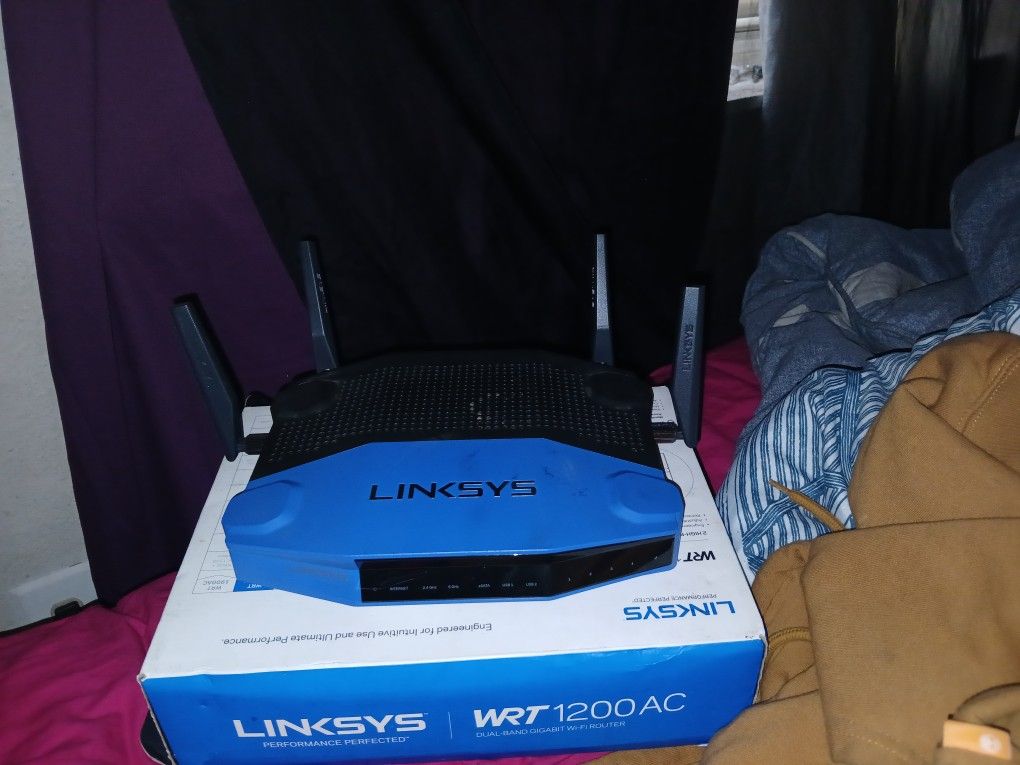 Linksys WRT 1900 Ac Wifi Router NEW