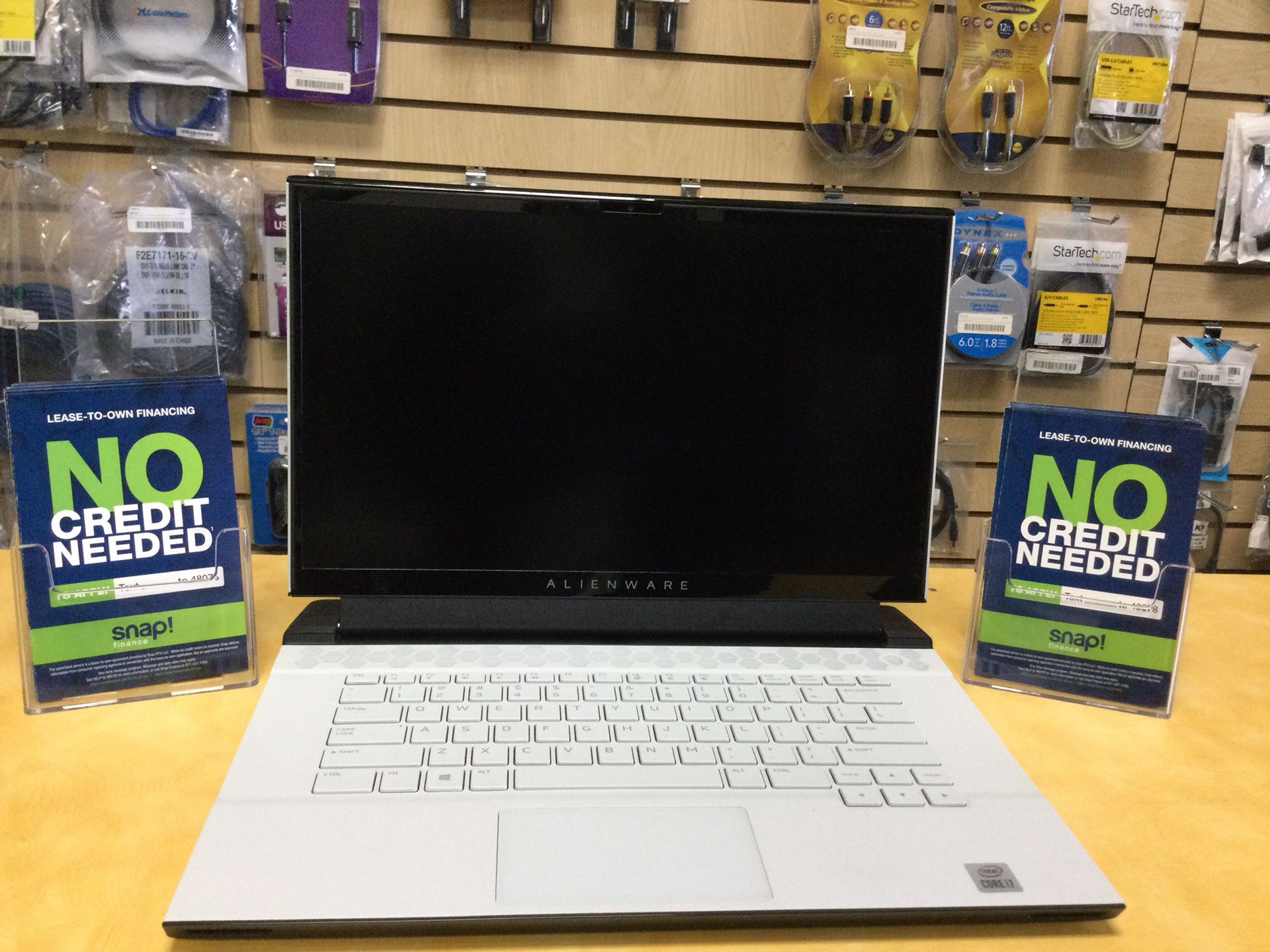 Alienware M5 R3 Gaming Laptop - i7-10750H, 16GB RAM, 2070 Super GPU, 1TB SSD, Win. 11 Home - $0 DOWN!