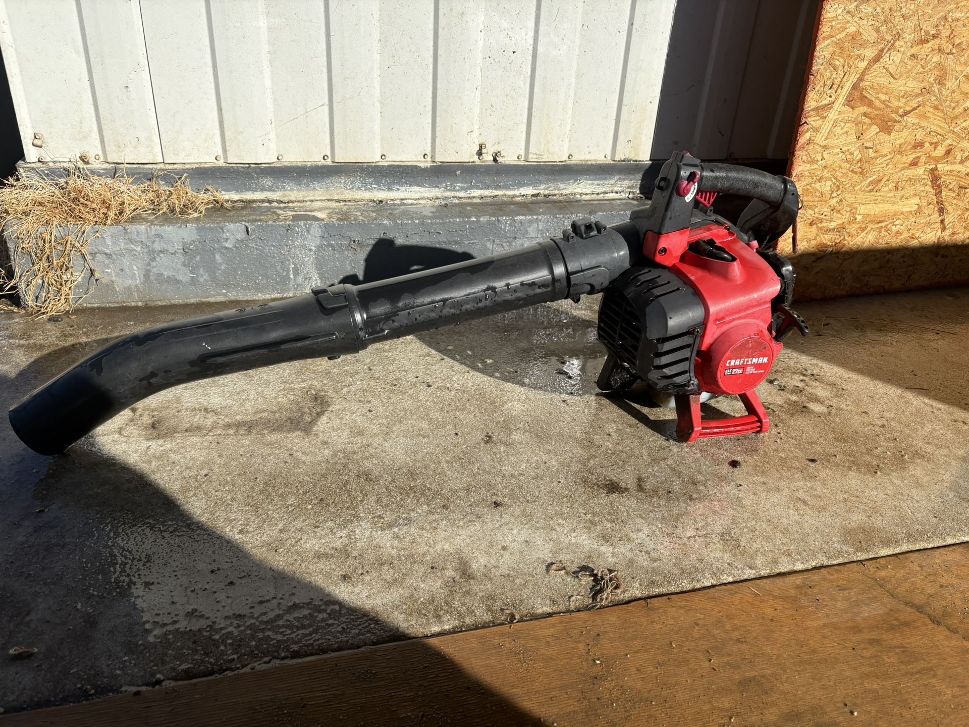 Leaf Blower
