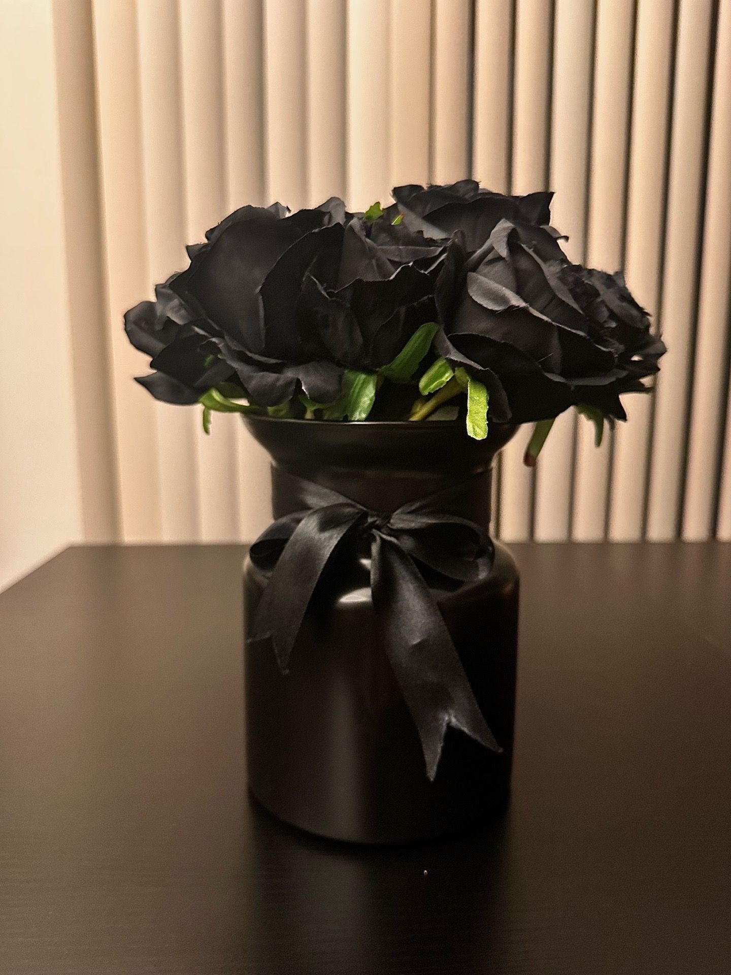 Black base with flowers