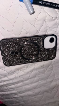 iPhone 16e