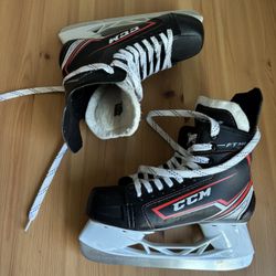CCM Jet Speed FT 340 Ice Hockey Skates Size 4 EUR 37 Regular